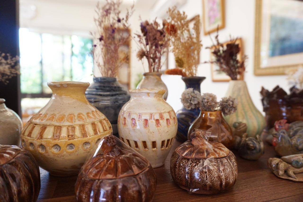 Pottery Flower B&B Чичи Экстерьер фото
