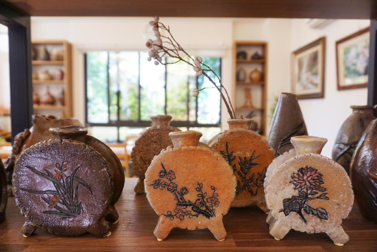 Pottery Flower B&B Чичи Экстерьер фото